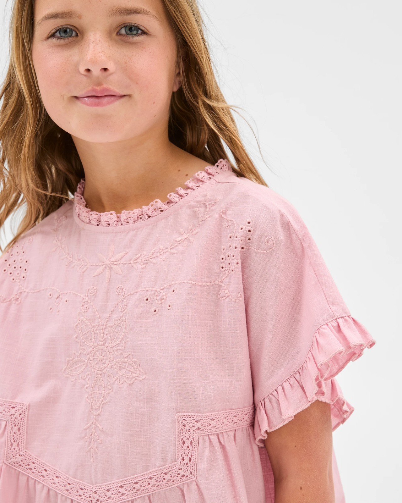 320_71873886_4+320T7187