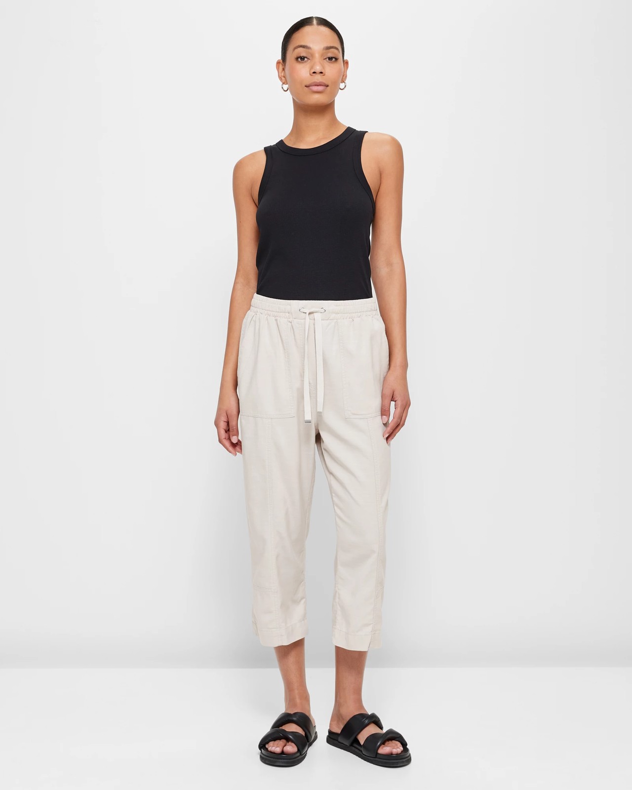 Jogger pants with seam detail - Women