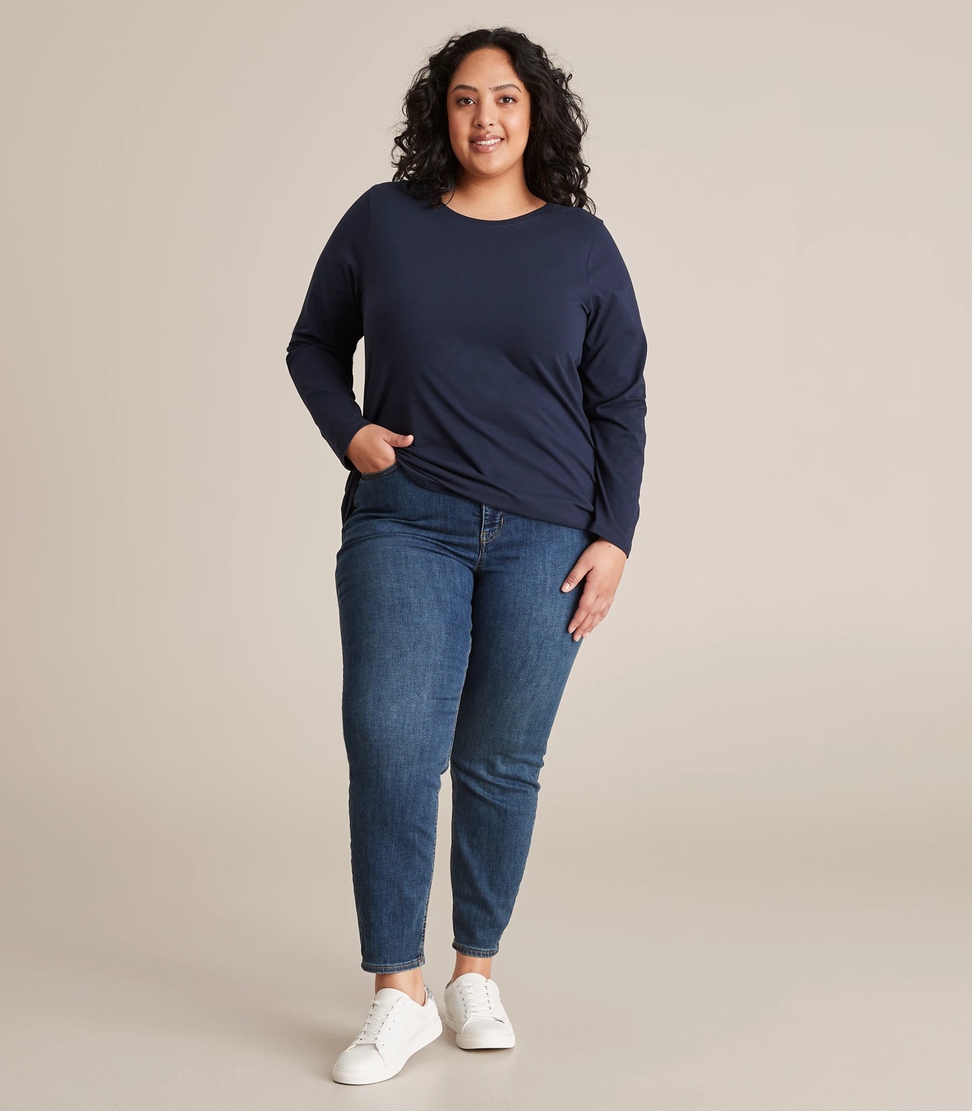 Curve Organic Cotton Long Sleeve T-Shirt 2 of 6