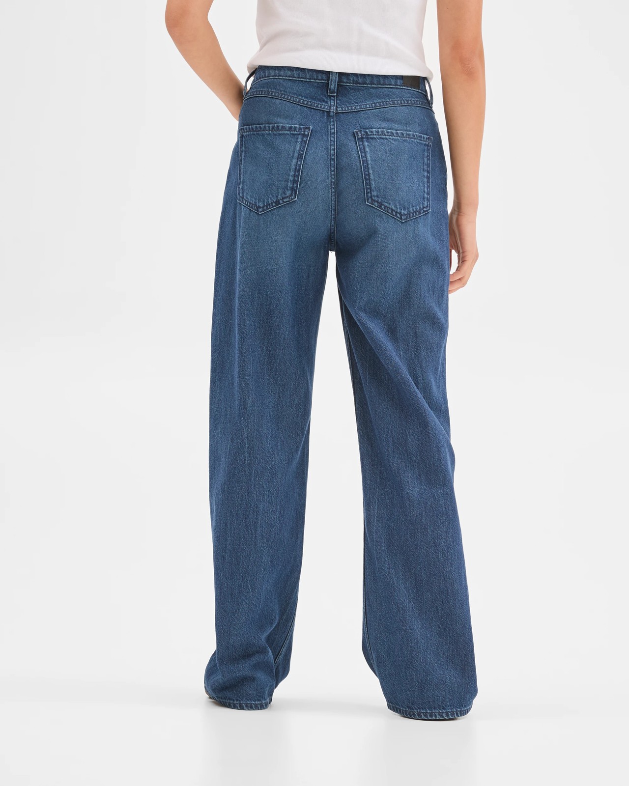Wide Leg Loose Fit Denim Jeans - Imogen  3 of 6
