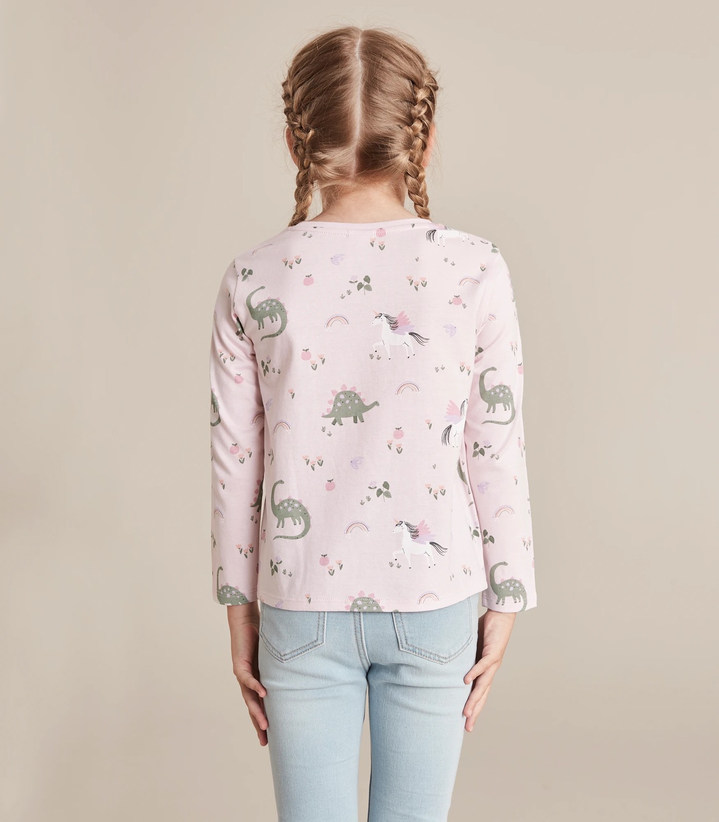 340_67218226_9+22E383