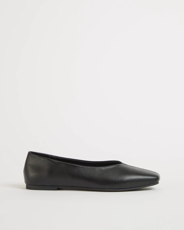 Sola Square Toe Ballet Flats