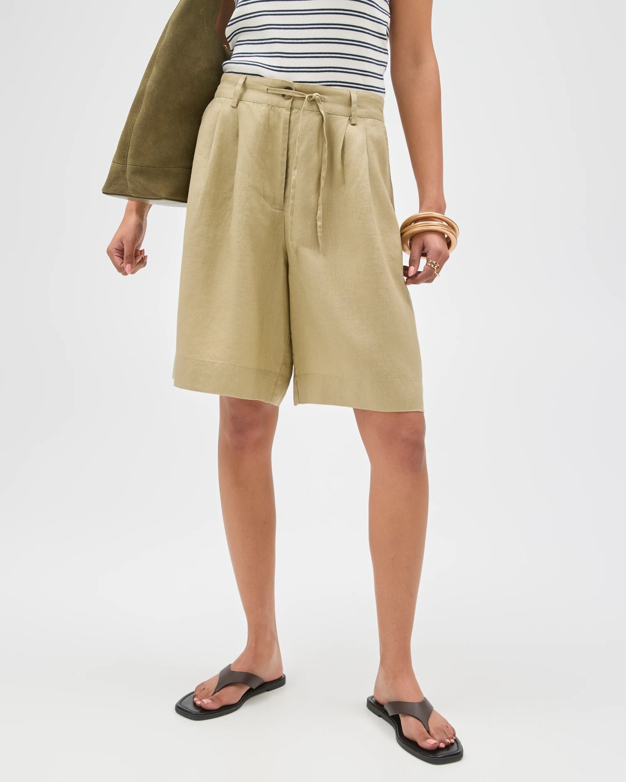 European Linen Bermuda Shorts - Crushed Leaf 4 of 6