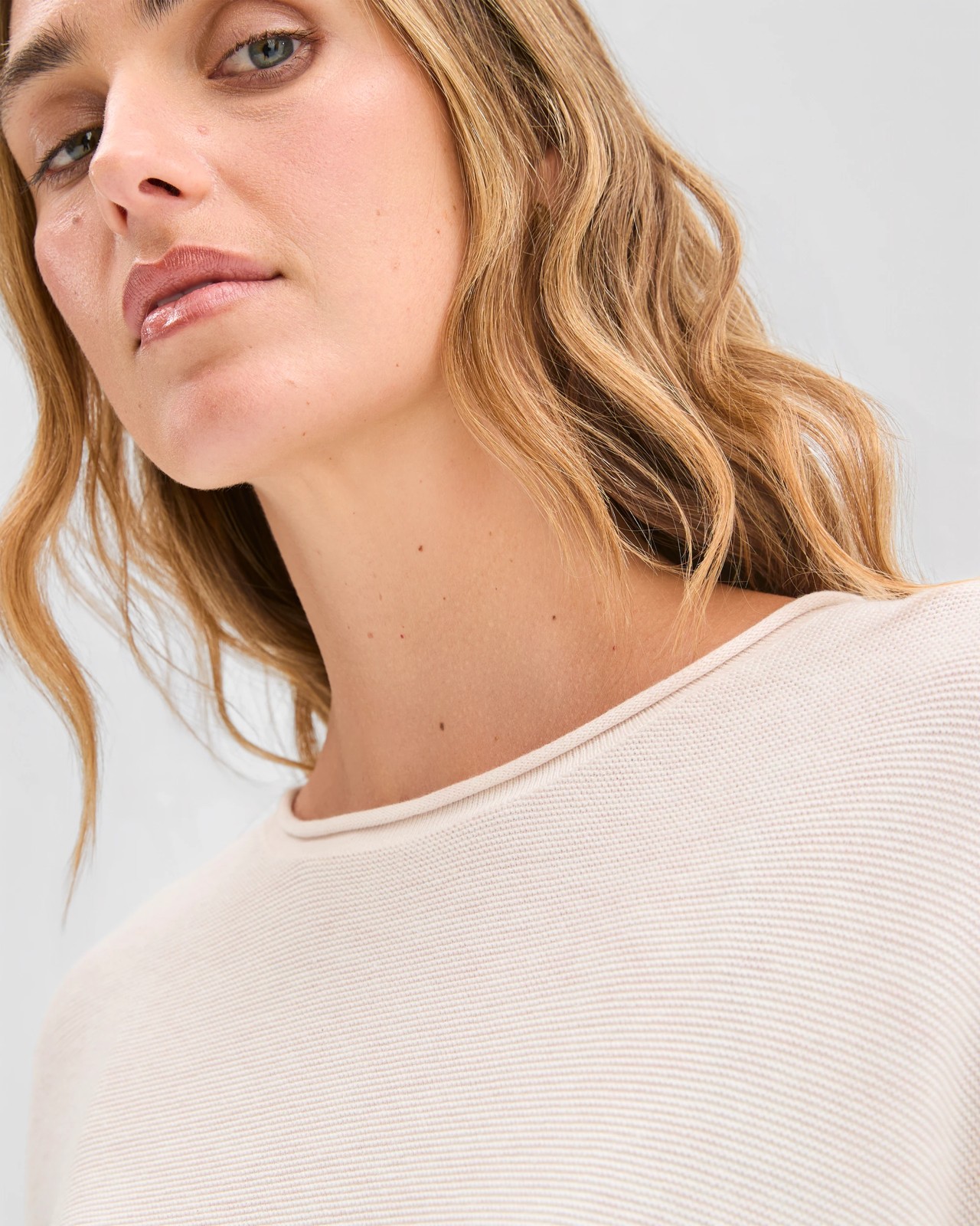 220_72089477_6+220T7208