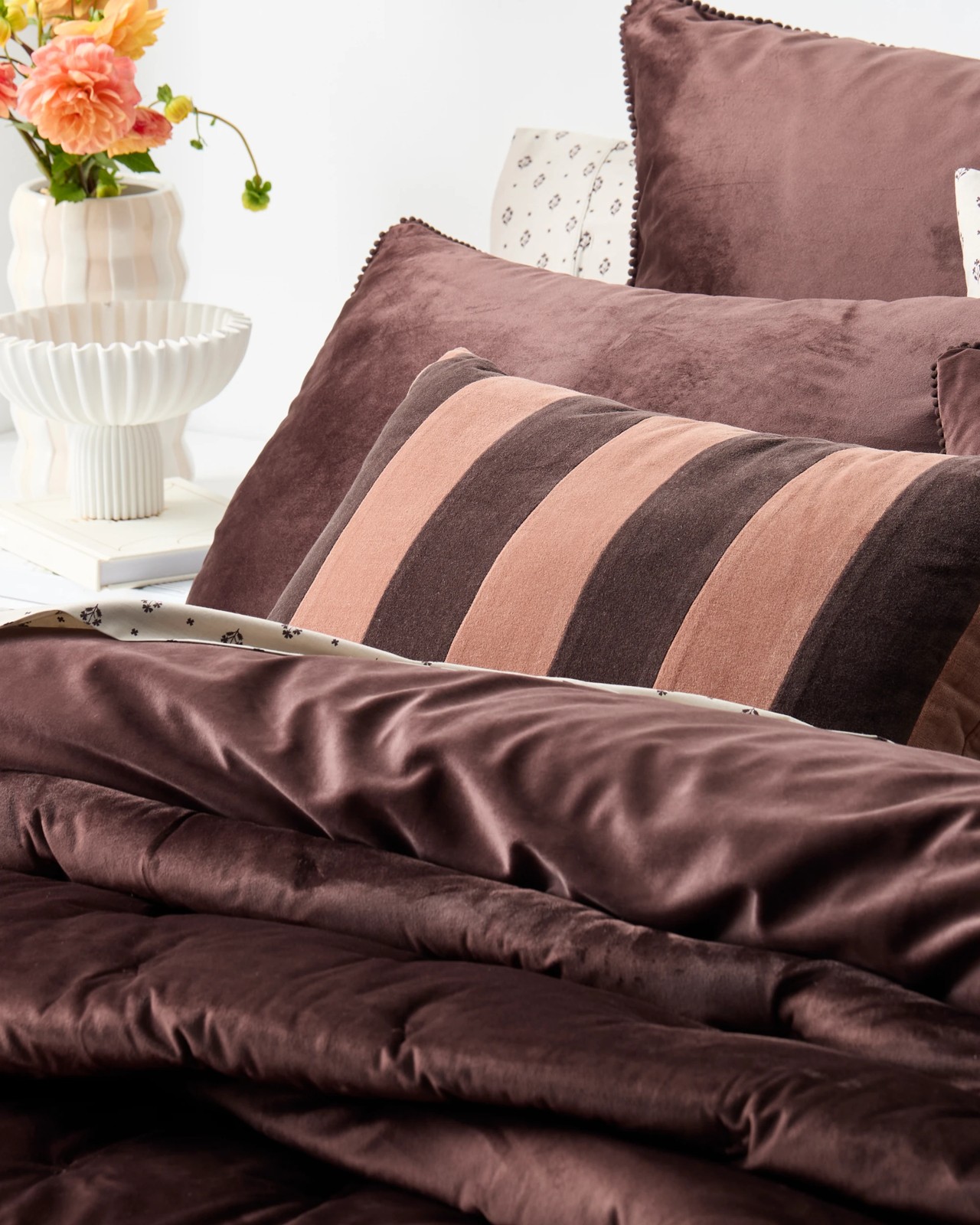 Lacy Velvet Comforter - Chocolate 5 of 5