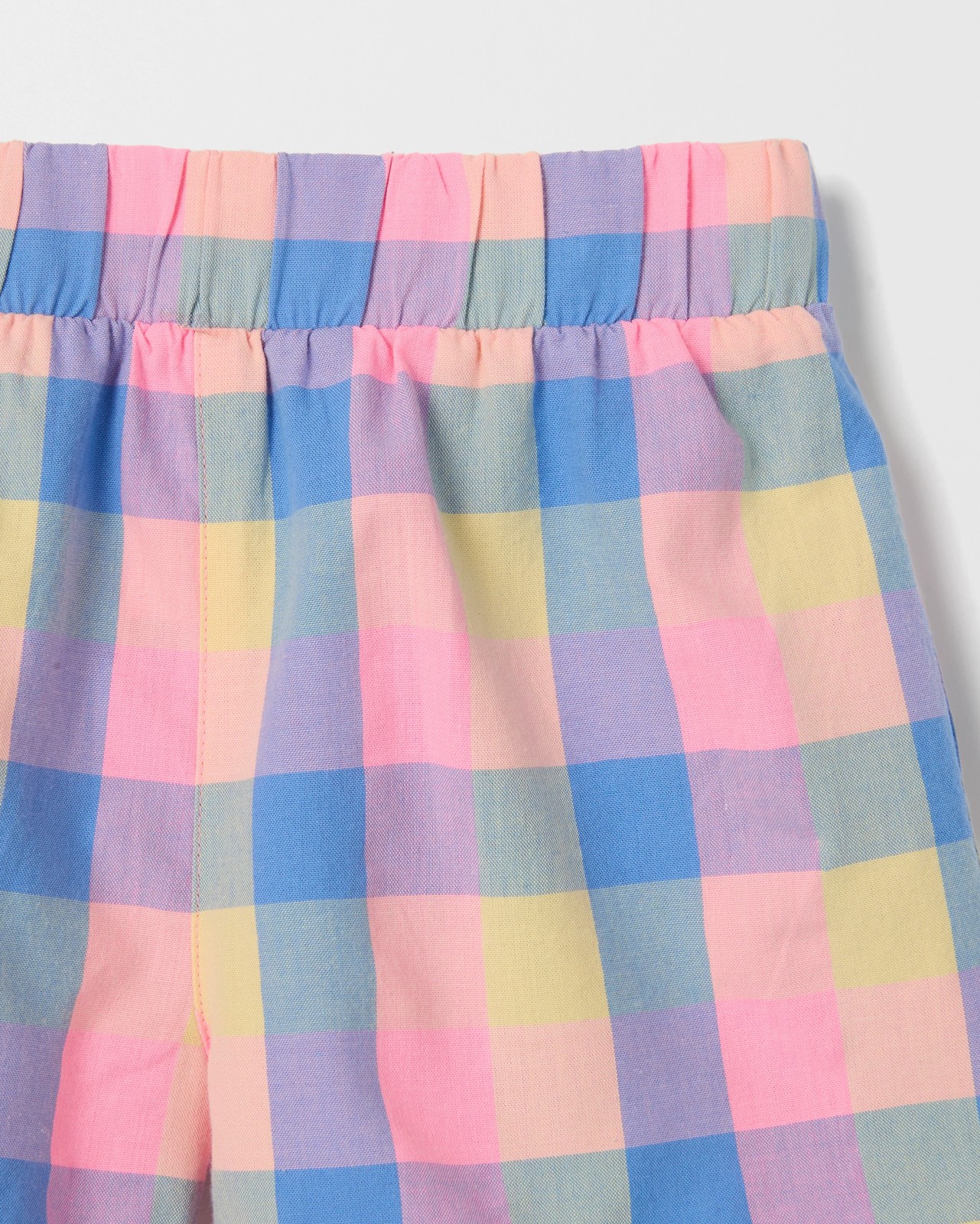 Cotton Blend Dolphin Hem Woven Shorts 4 of 5