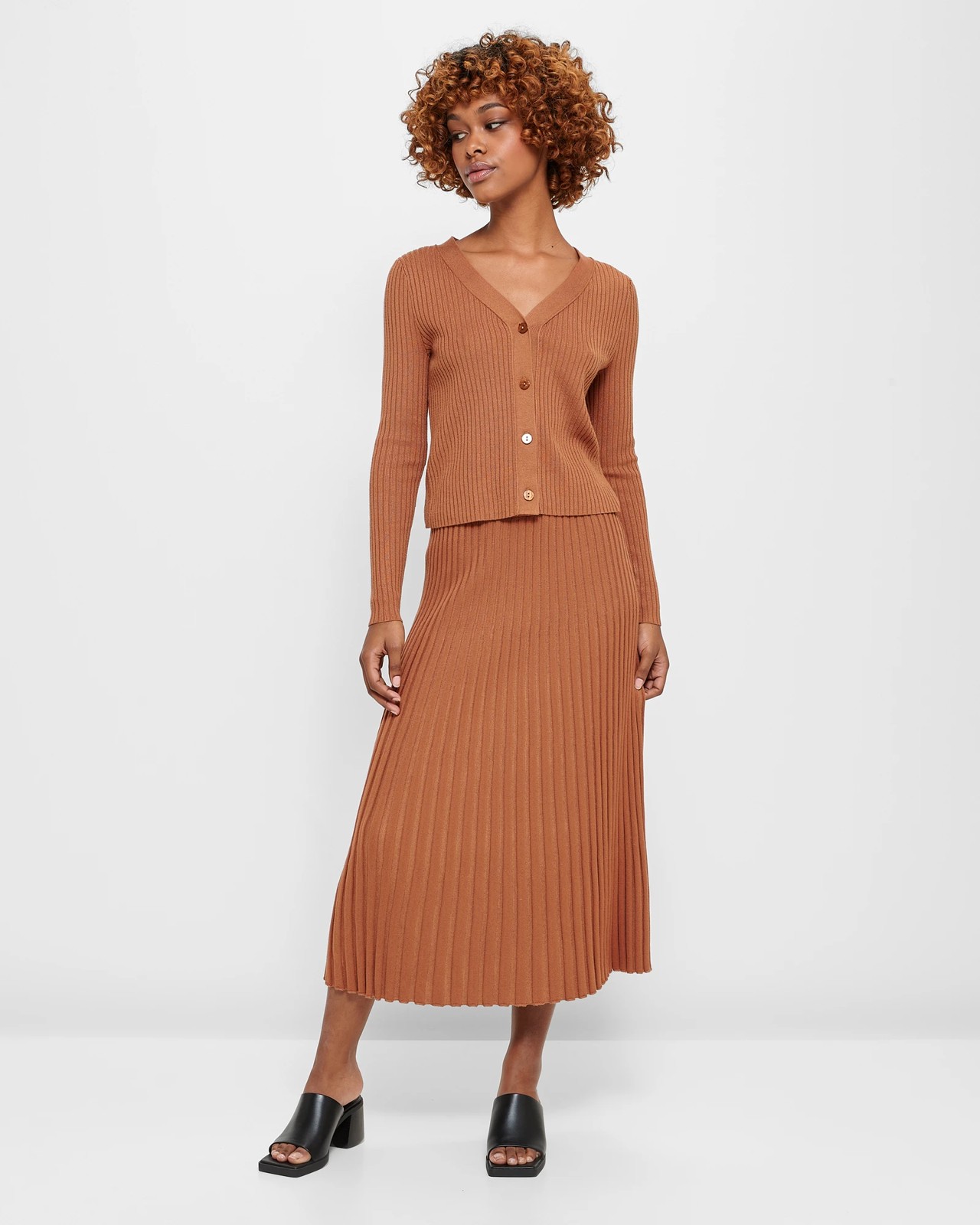 Knit midi skirt quality hotsell