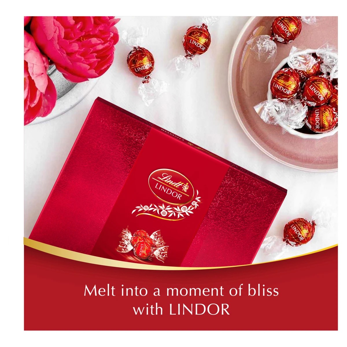 Lindt LINDOR Milk Chocolate Gift Box 235g 3 of 5