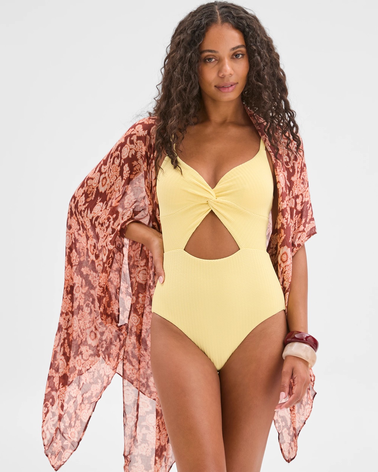 160_71966939_3+160T7196