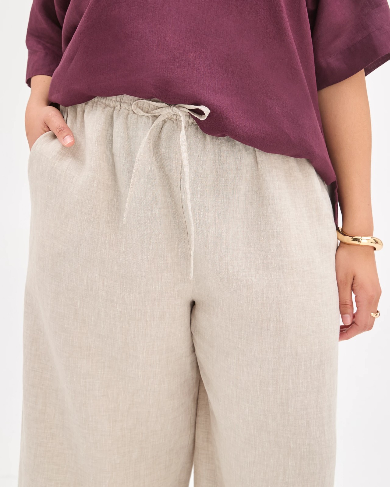 Plus Size European Linen Cropped Pants 4 of 6