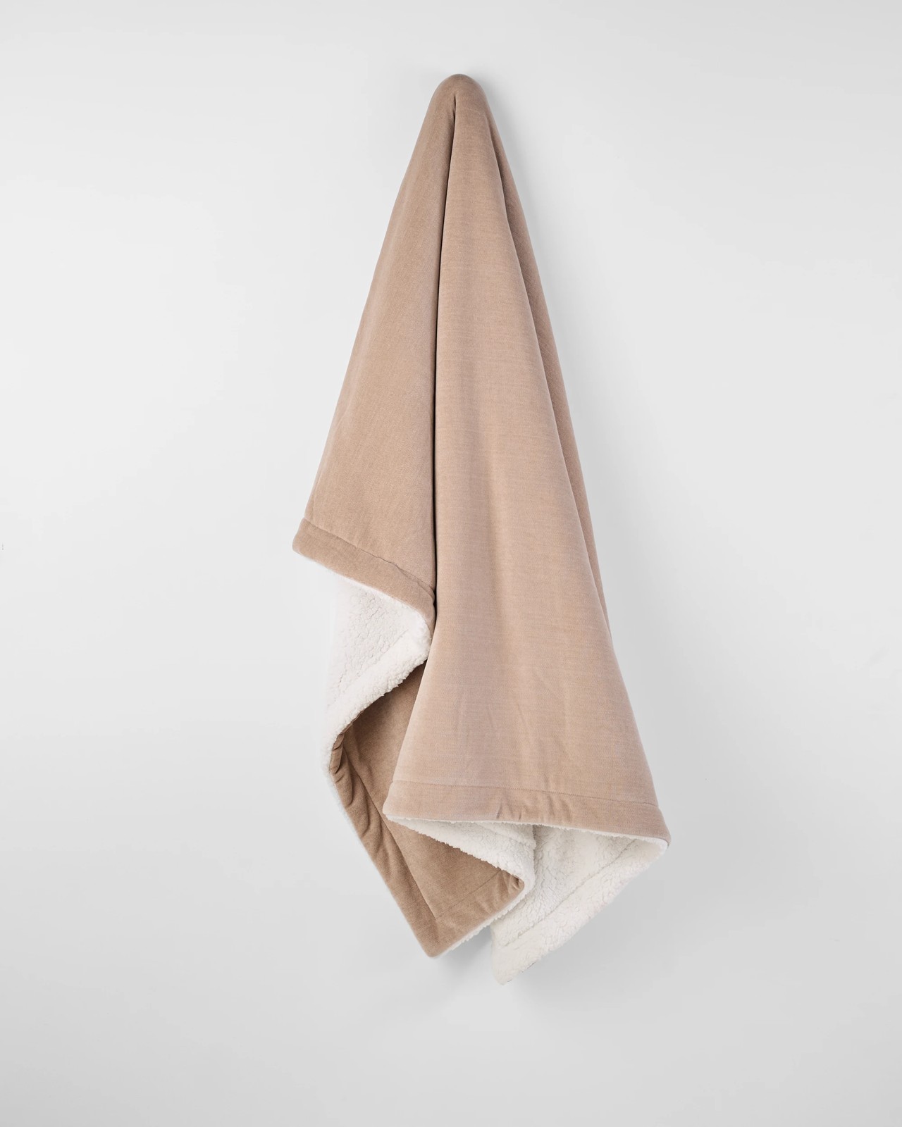 590_72168653_3+590T7216