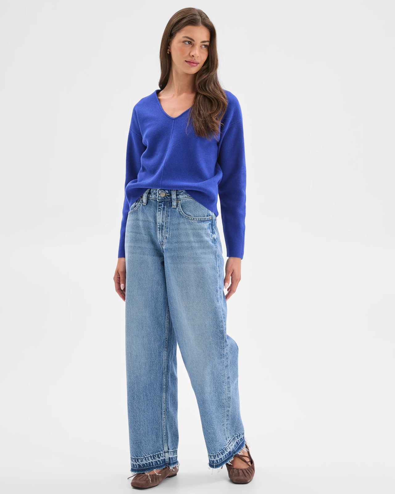 Petites Australian Cotton Blend Polished V-Neck Jumper - Cobalt Blue 4 of 6