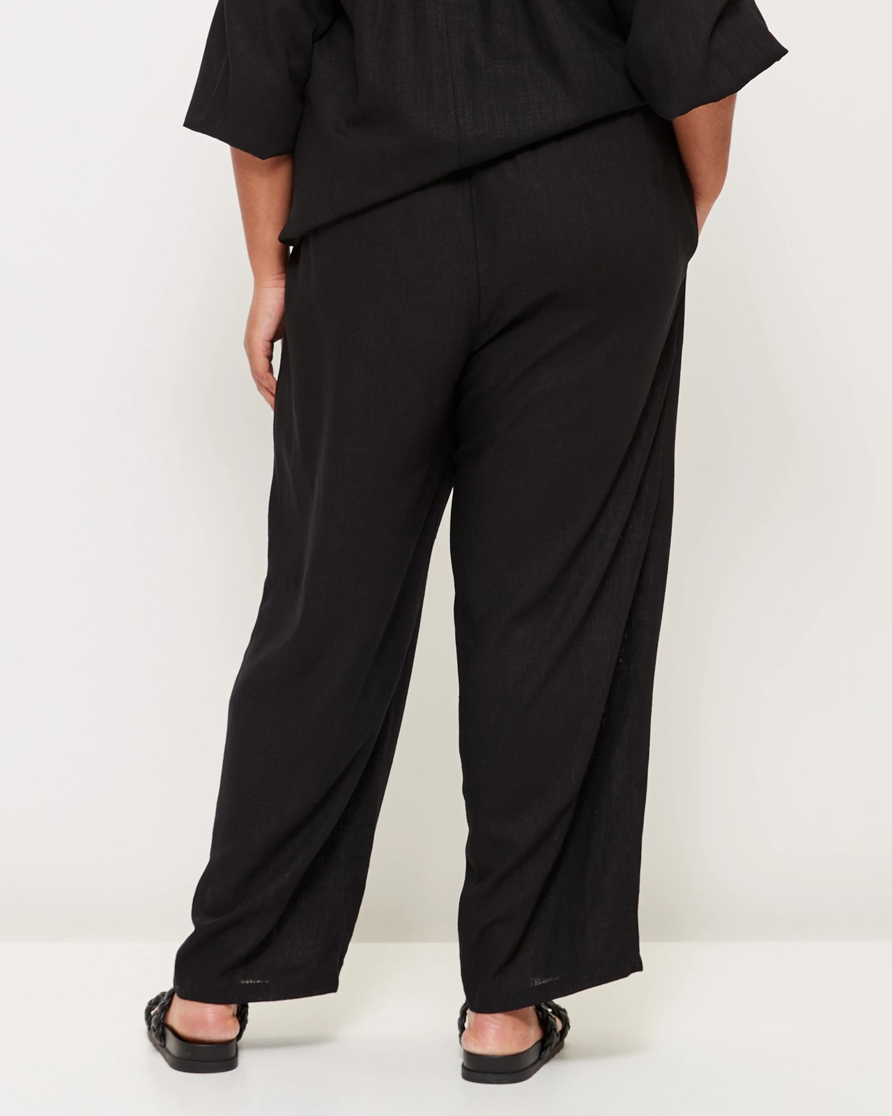 Women's Black Plus Wide Leg Joggers