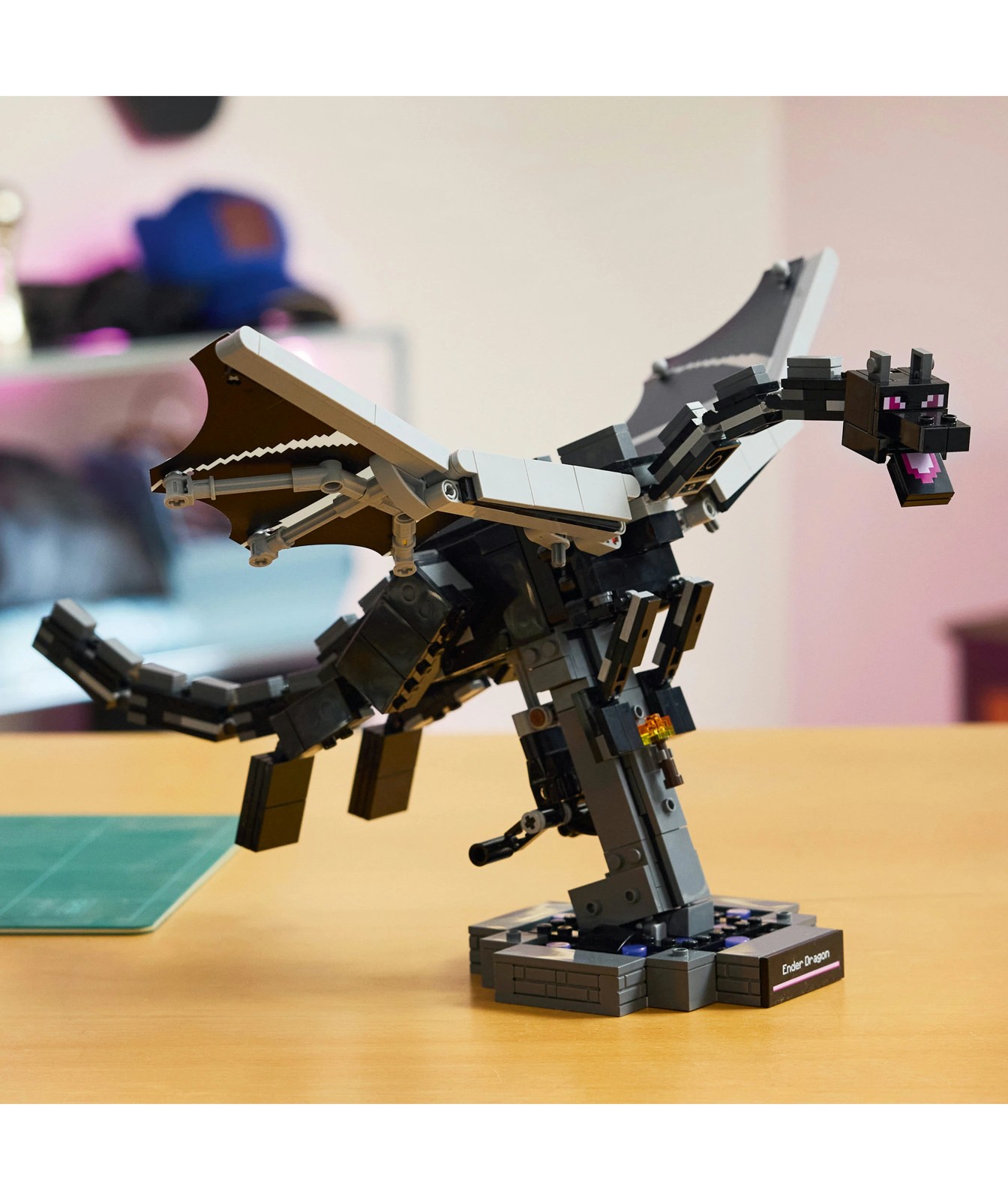 72991909-IMG-010