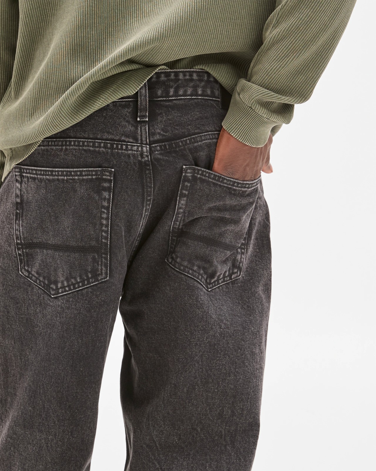 Commons Loose Fit Denim Jeans 5 of 6