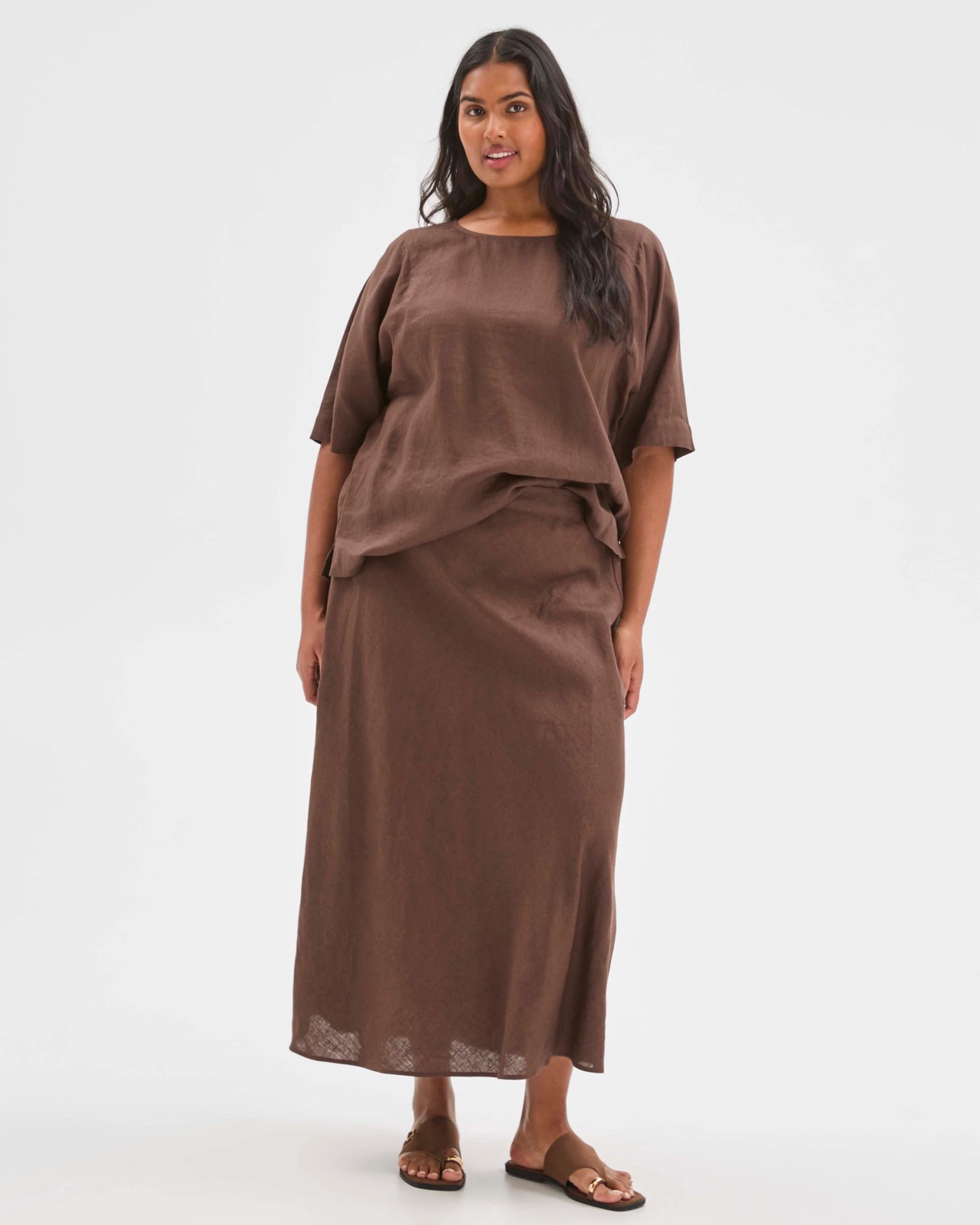 Plus Size European Linen Seam Detail Midi Skirt 2 of 5