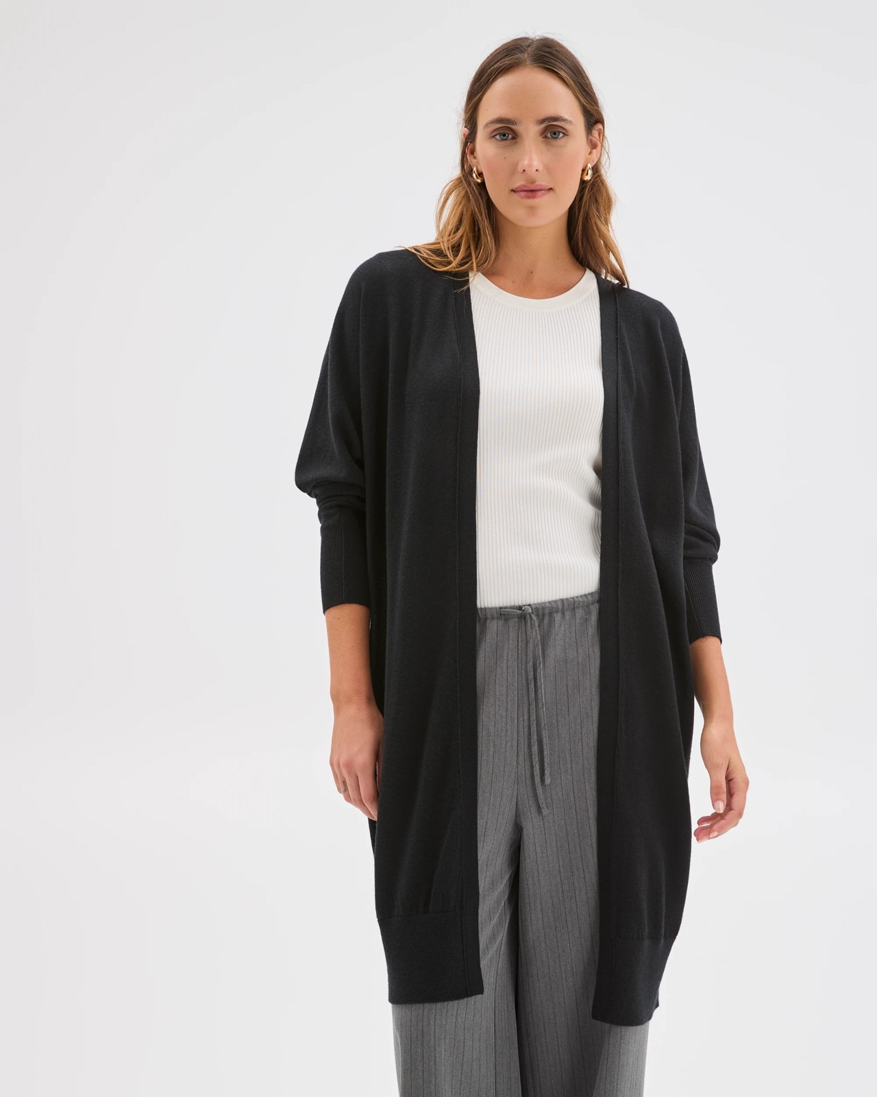 Australian Merino Wool Long Sleeve Longline Cardigan - Black 3 of 6