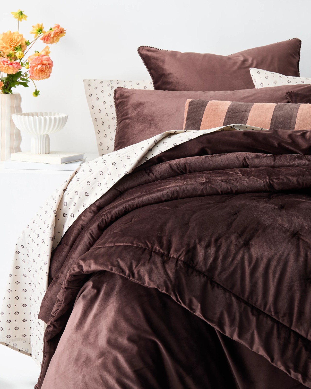 Lacy Velvet Comforter - Chocolate 3 of 5