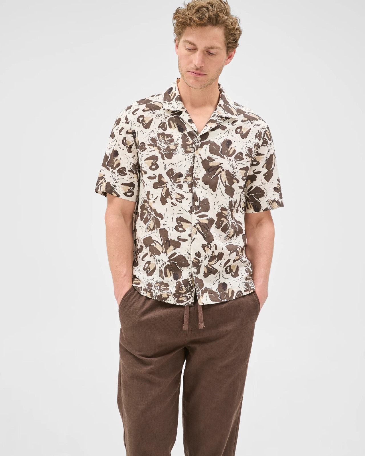 Preview Resort Short Sleeve Floral Shirt - White 3 of 6