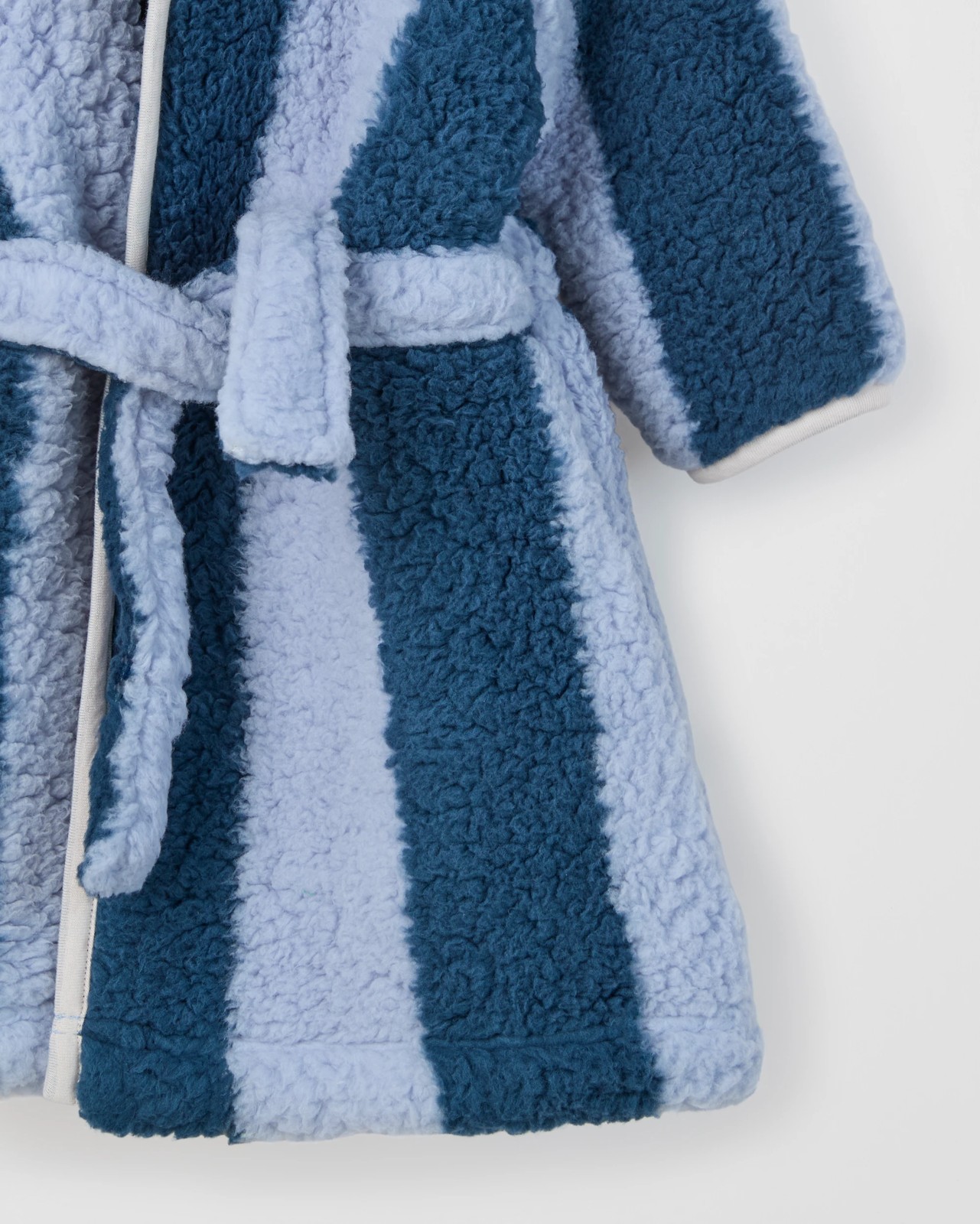 370_71887494_2+370T7188