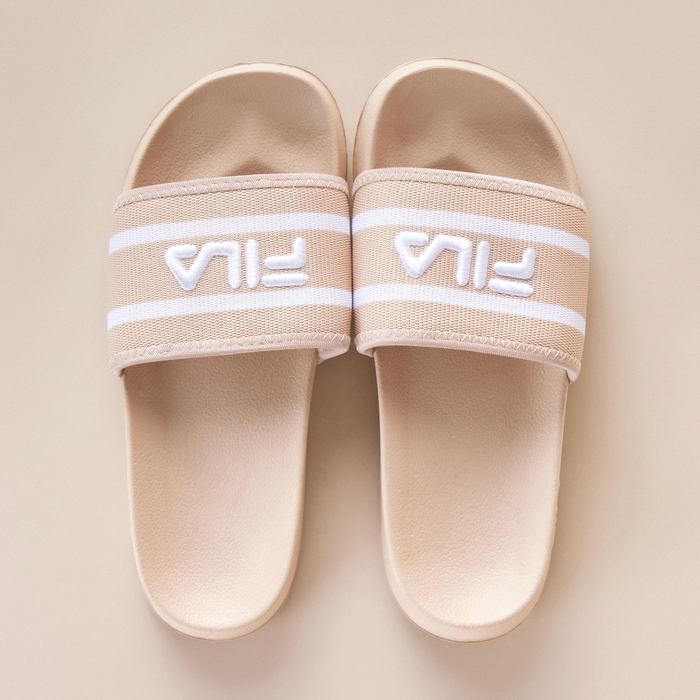 Fila slide online slippers