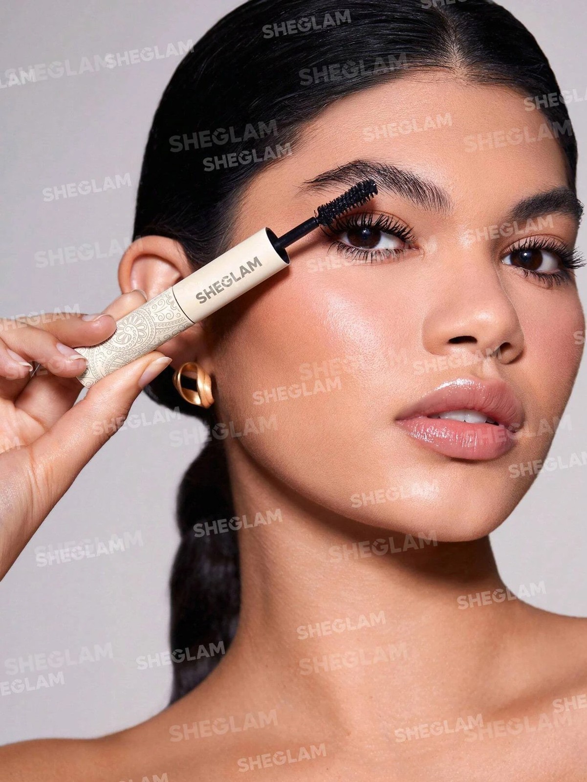 SHEGLAM All-In-One Volume & Length Mascara - Washable Black 2 of 6
