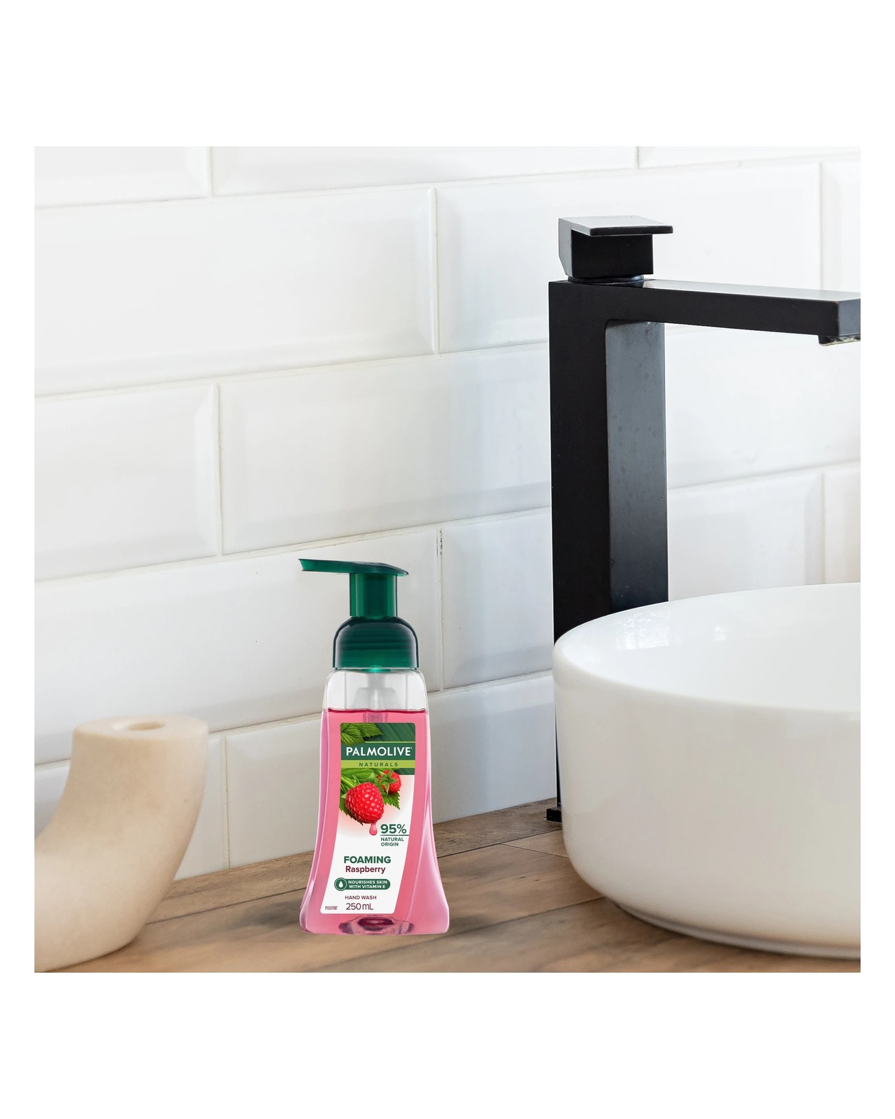 Palmolive Foaming Hand Wash 250ml - Raspberry 3 of 6