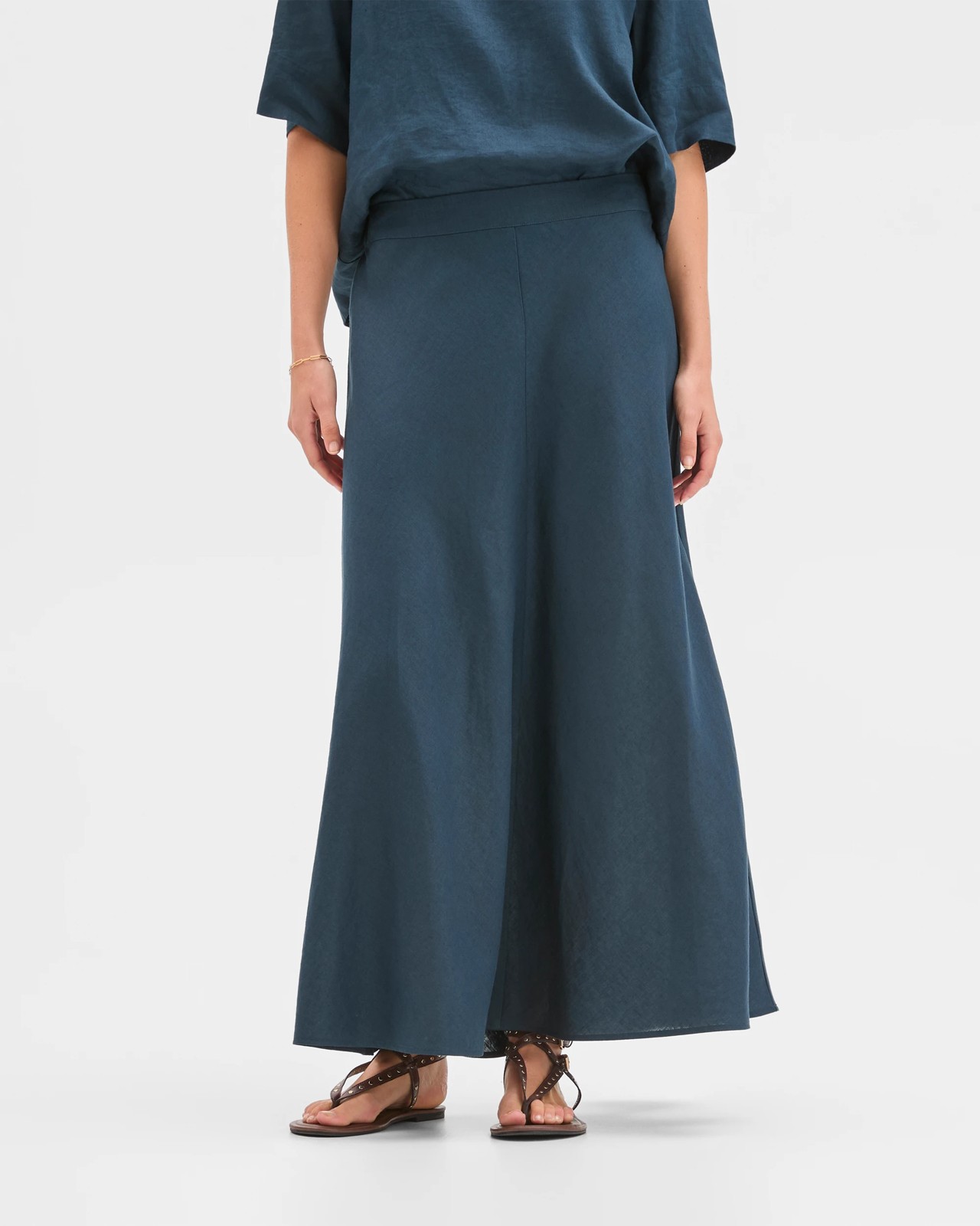 225_72121382_2+225T7212