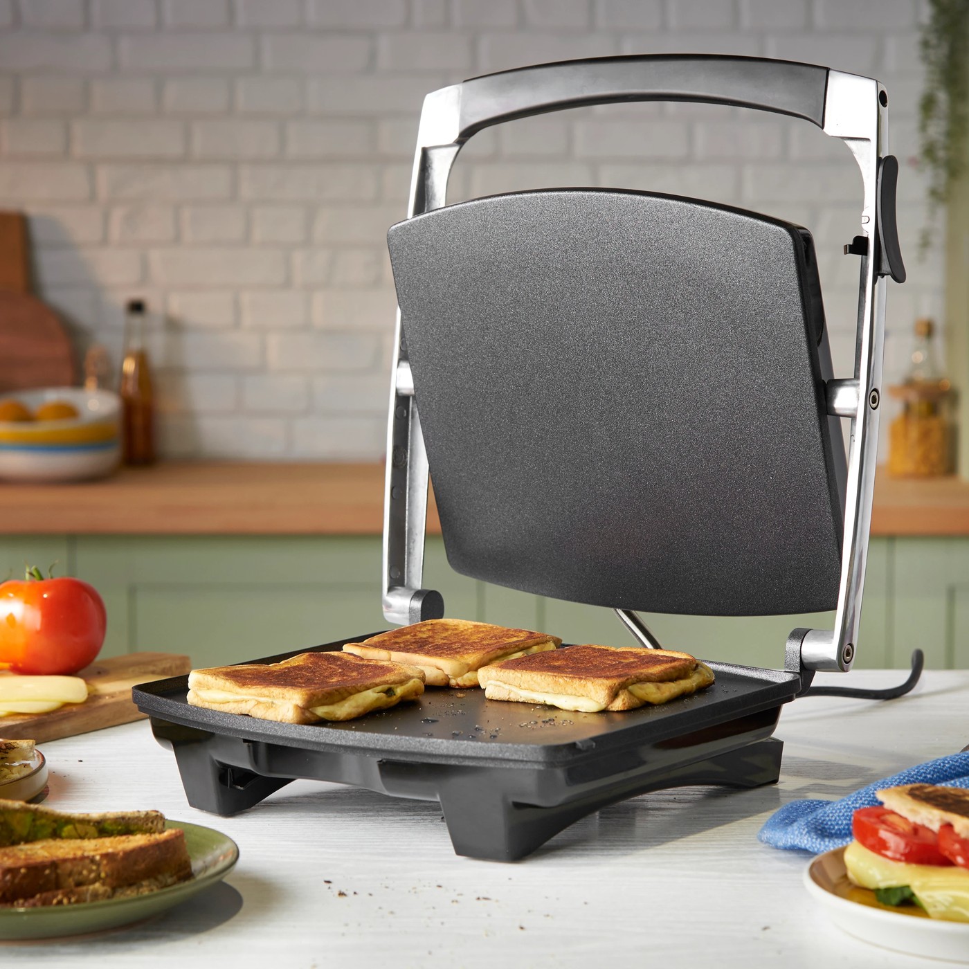 Russell Hobbs Sandwich Press - Black 4 of 6