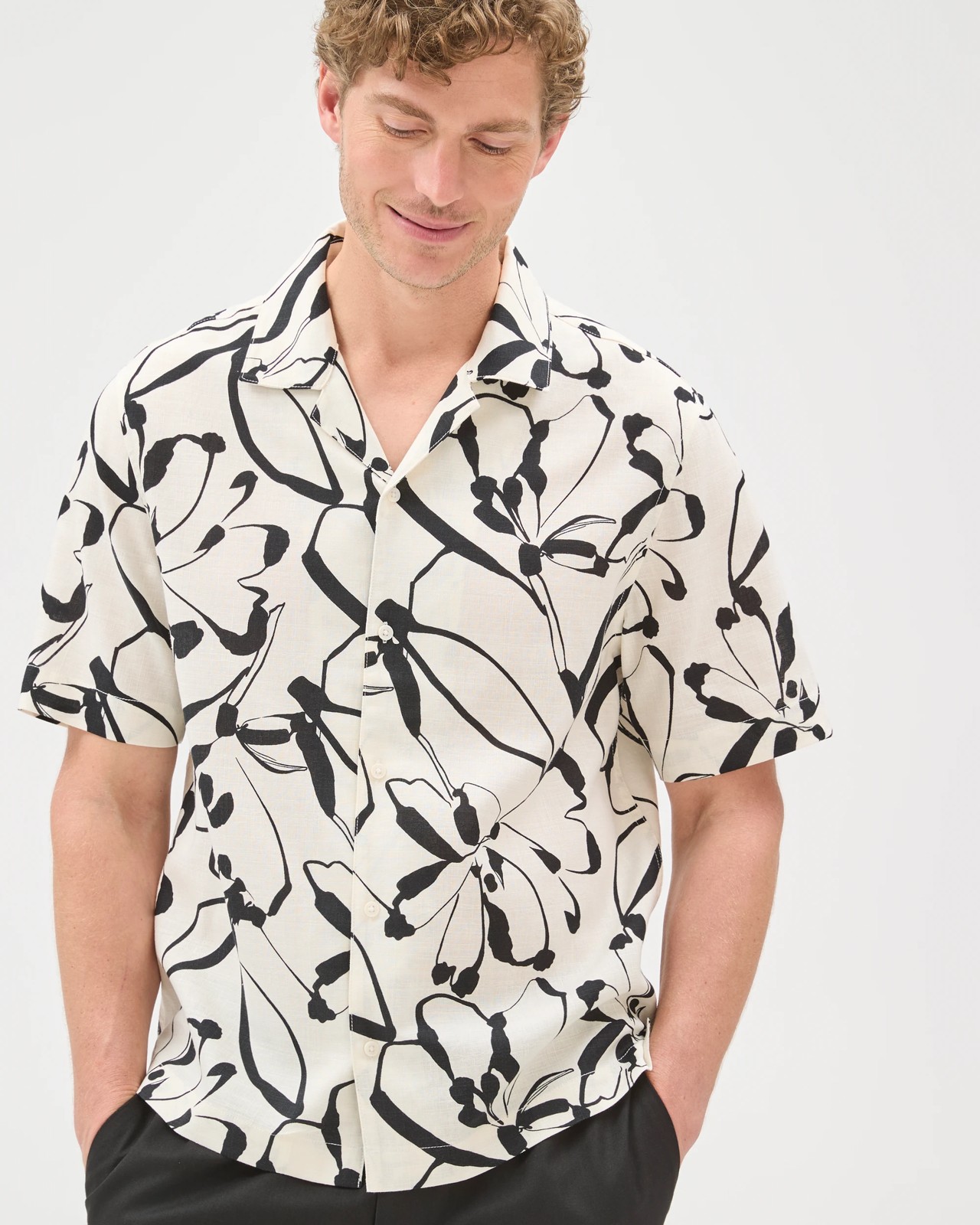 Preview Resort Short Sleeve Shirt 4 of 5