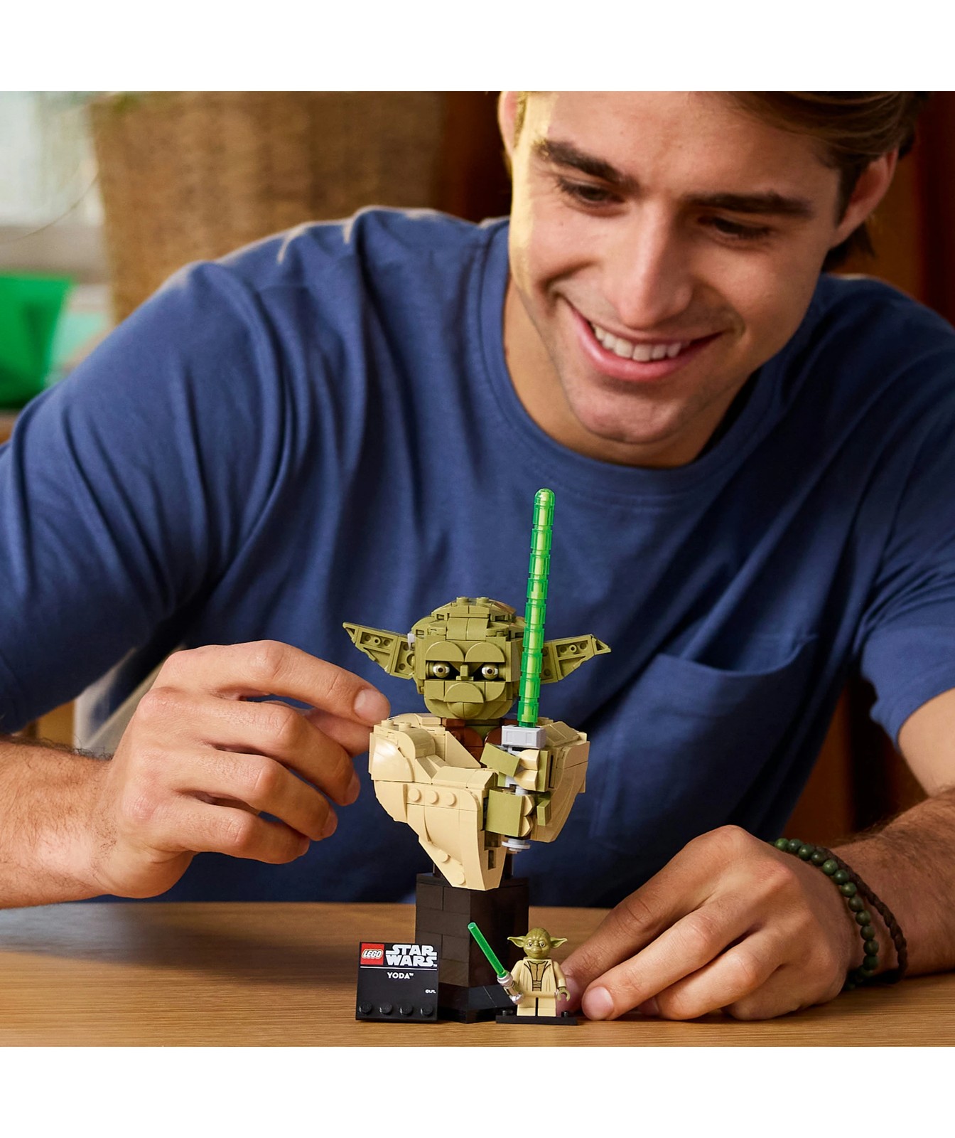 LEGO Star Wars Yoda Bust 75438 6 of 6
