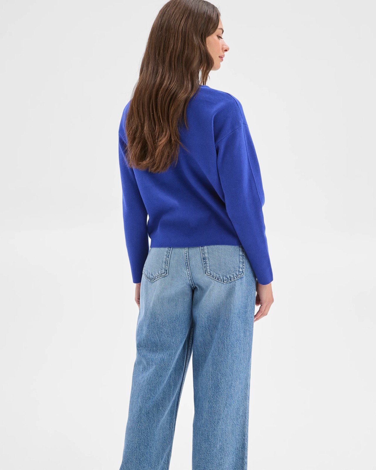 290_72439395_8+290T7243