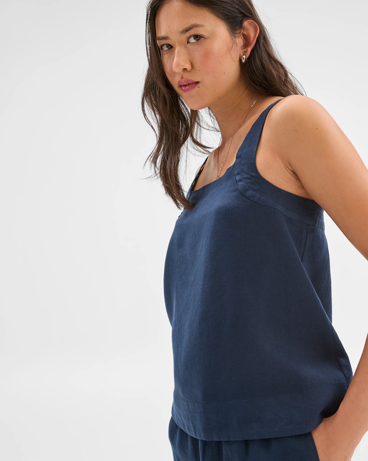 225_71689432_3+225T7168