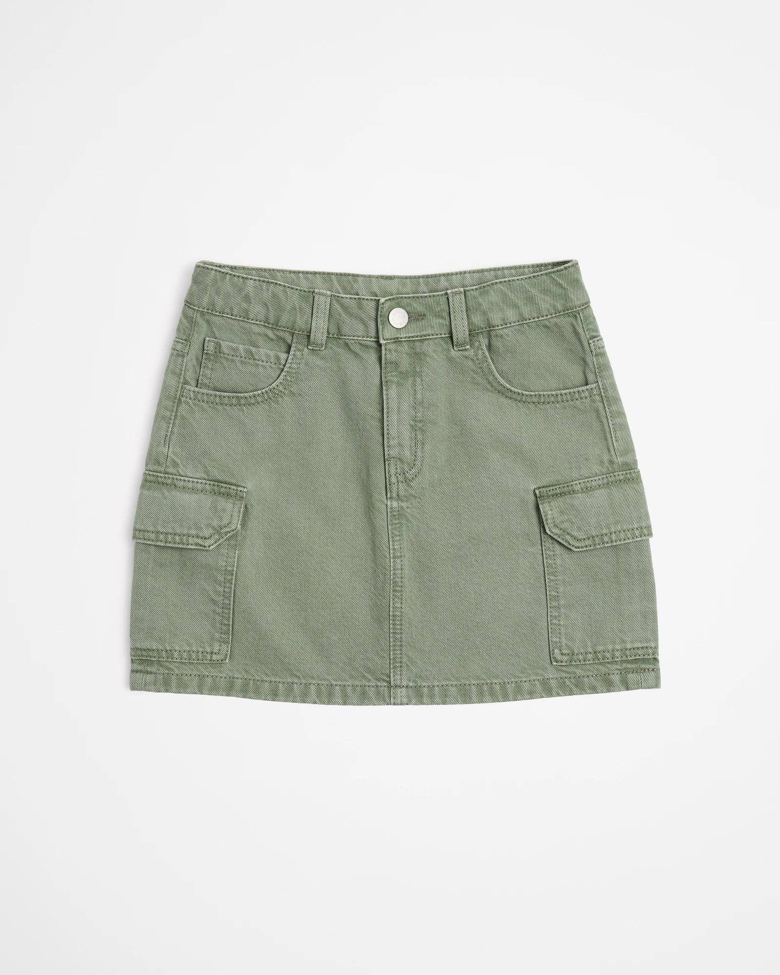 Green utility outlet skirt