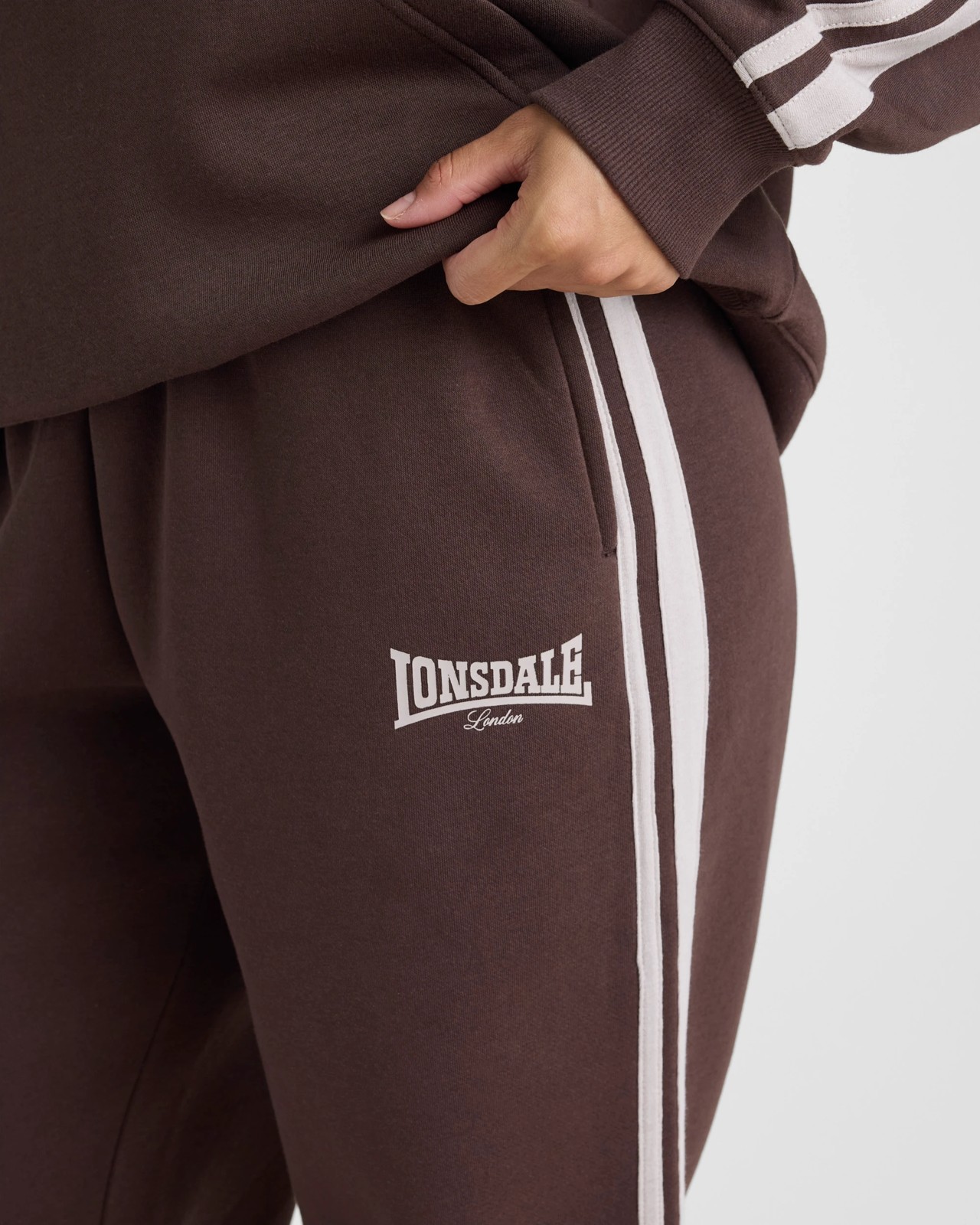 Lonsdale London Straight Leg Trackpants - Chocolate 3 of 5