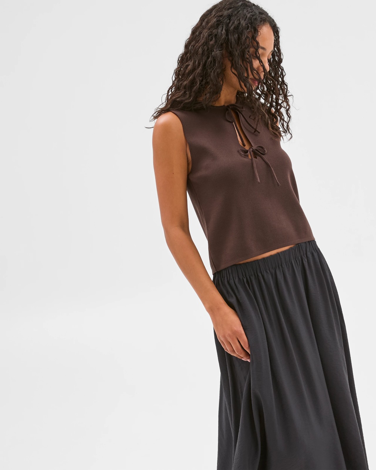 220_71484686_1+220T7148