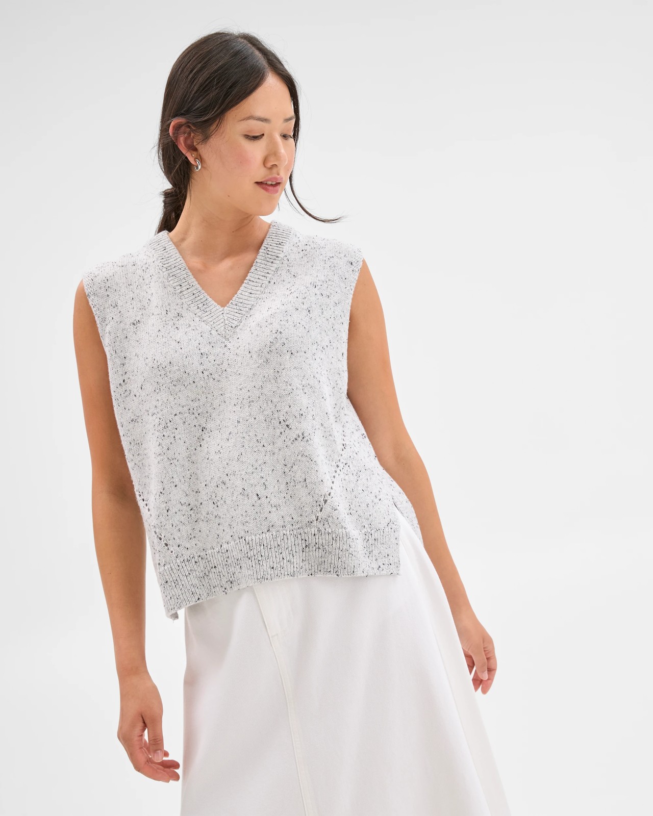 Australian Cotton Blend V-Neck Vest 5 of 5