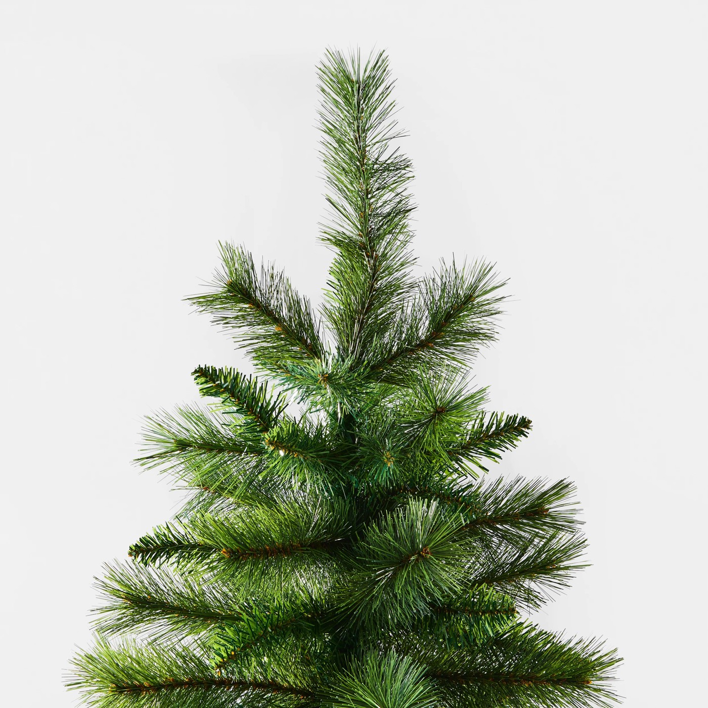 Anko 1.82m (6ft.) Kingston Christmas Tree 3 of 4