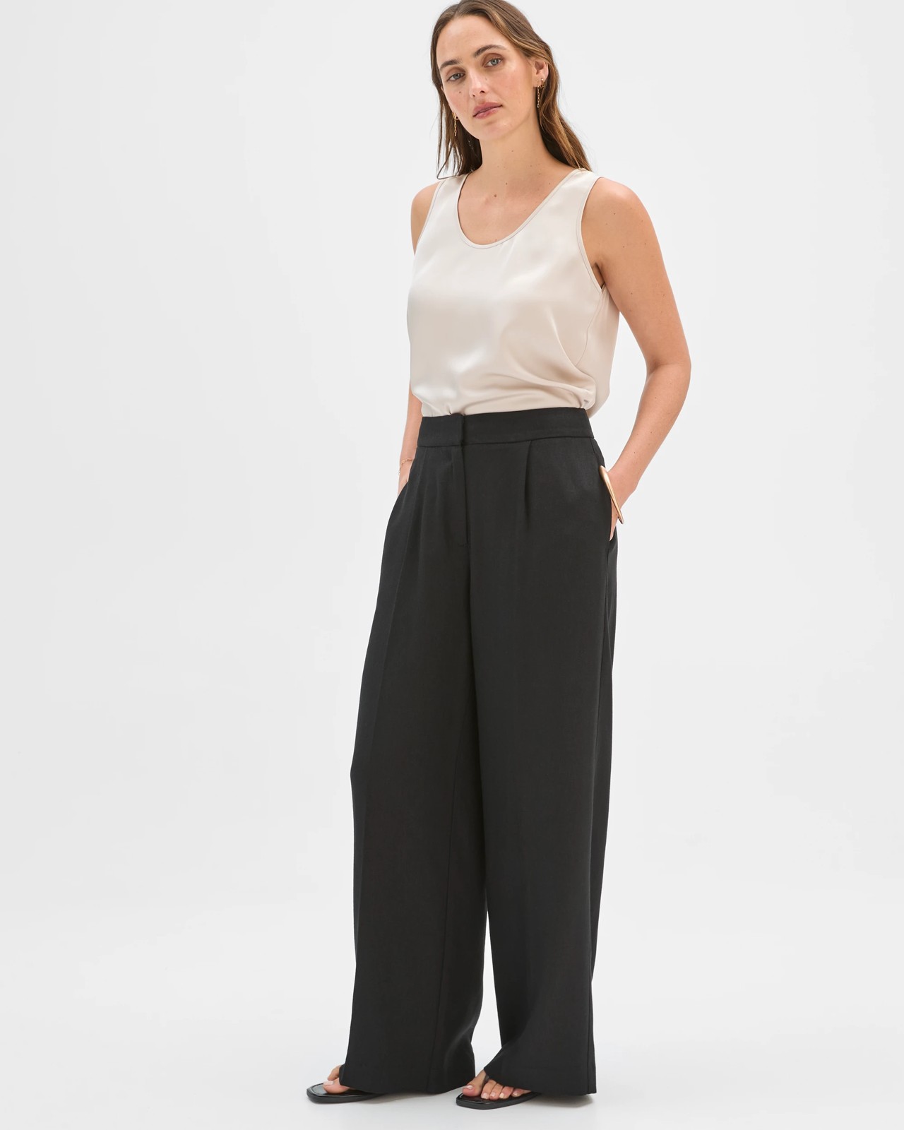 Preview Tailored Wide Leg Pants - Black 2 of 5
