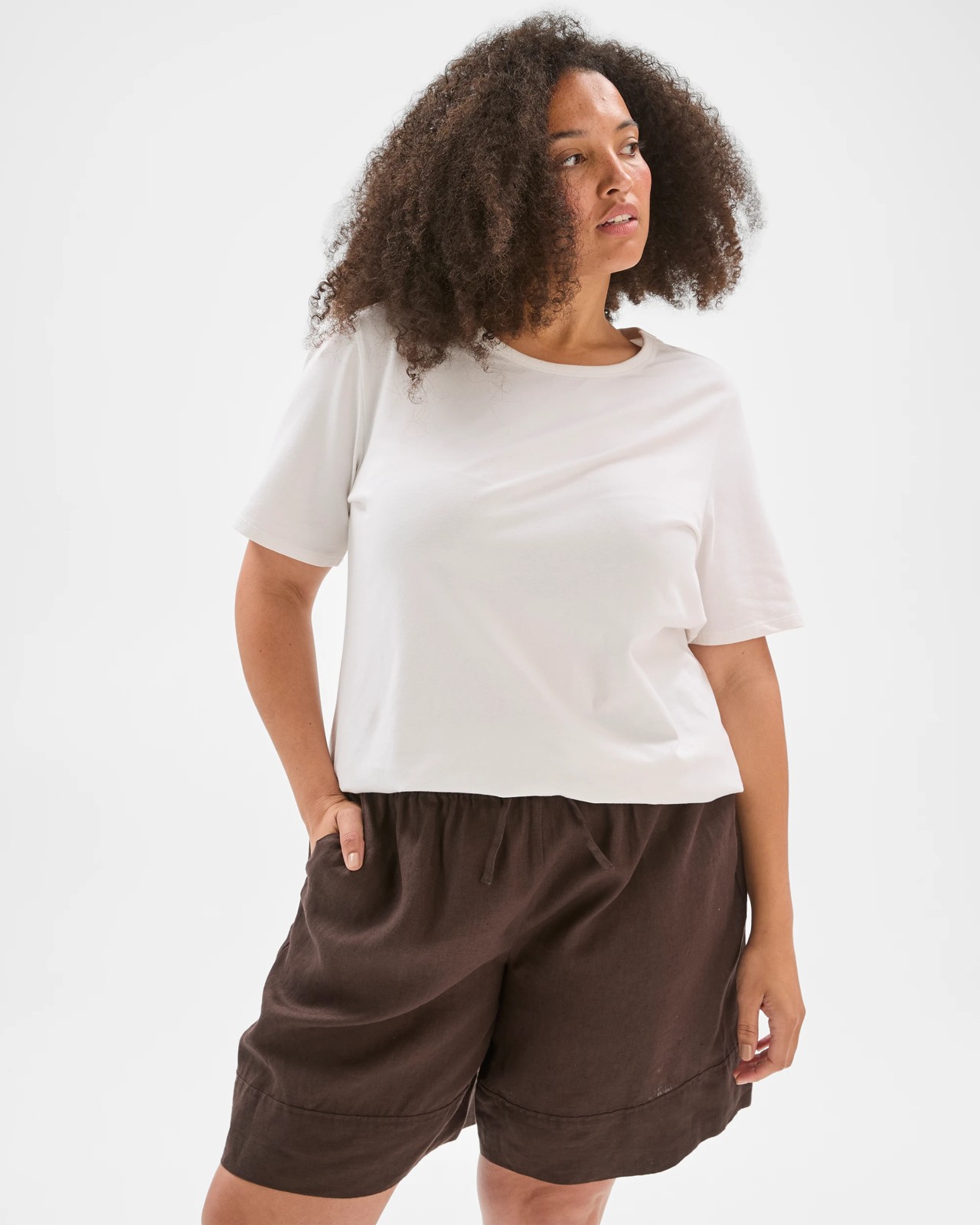 Plus Size European Linen Shorts - Brunette 4 of 6