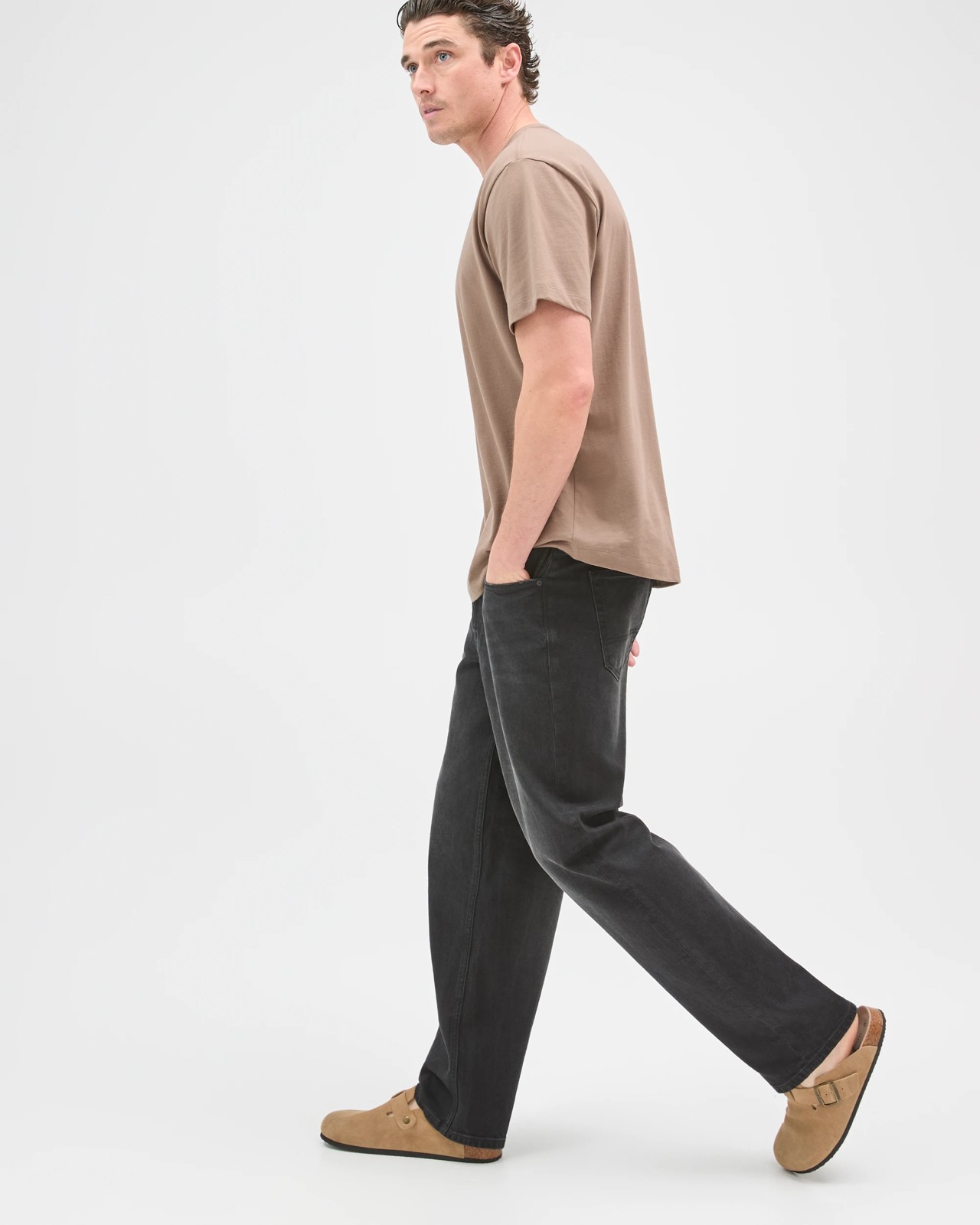 Relaxed Straight Fit Denim Jeans 4 of 6