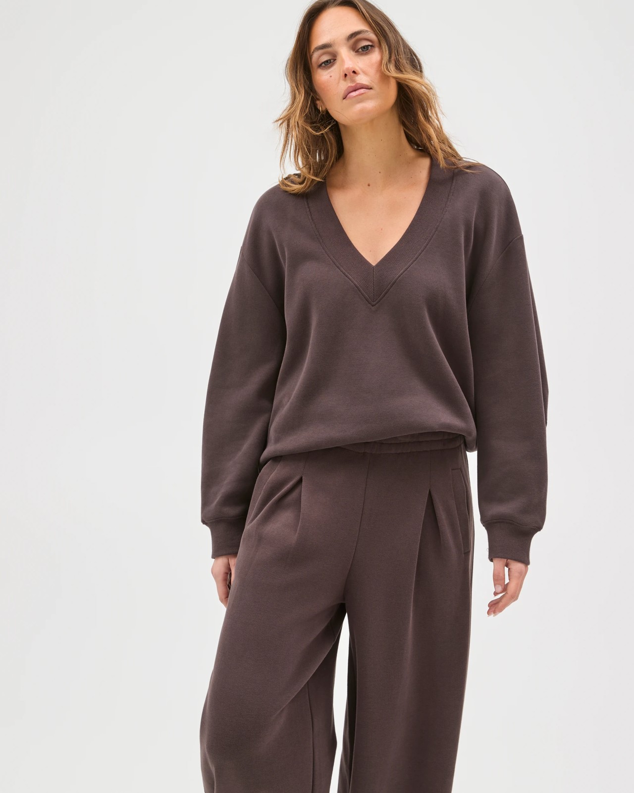 Active Australian Cotton Blend Sueded Rib Barrel Leg Pants - Cocoa 4 of 6