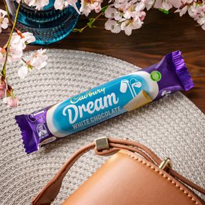 Cadbury Dream White Chocolate Bar - 50g product image