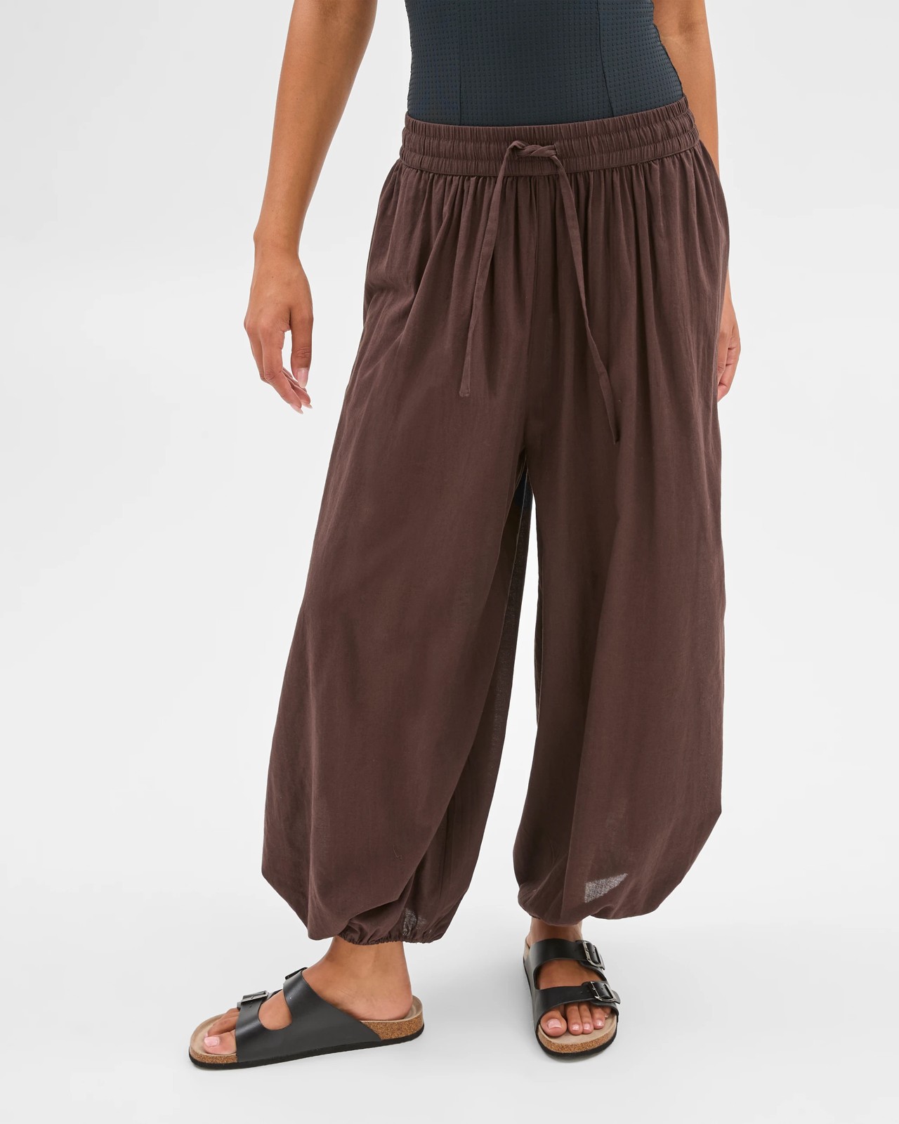 225_71916583_3+225T7191