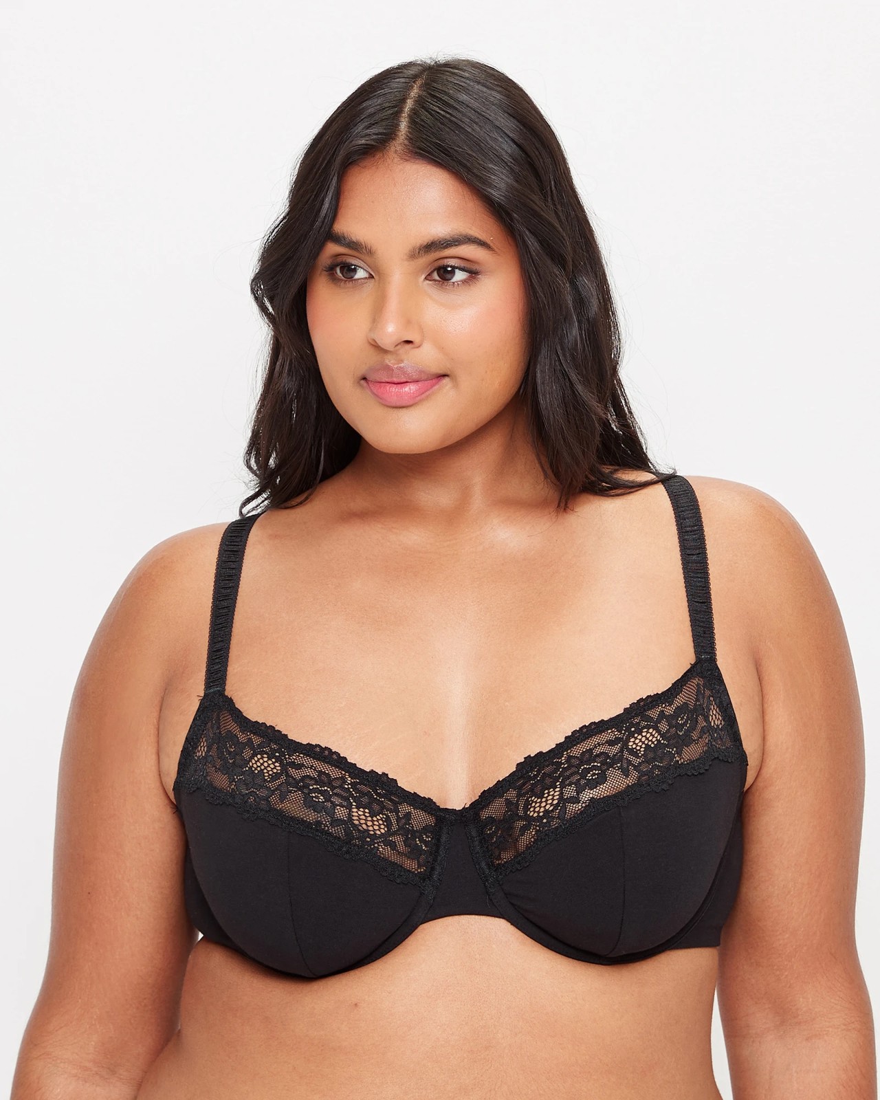 Cotton-rich underwired bra with lace