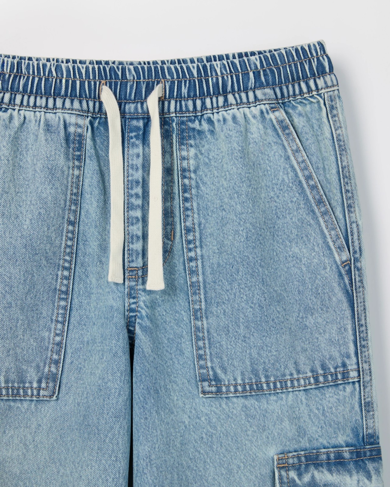 Loose Fit Cargo Denim Jeans - Light Wash 2 of 2