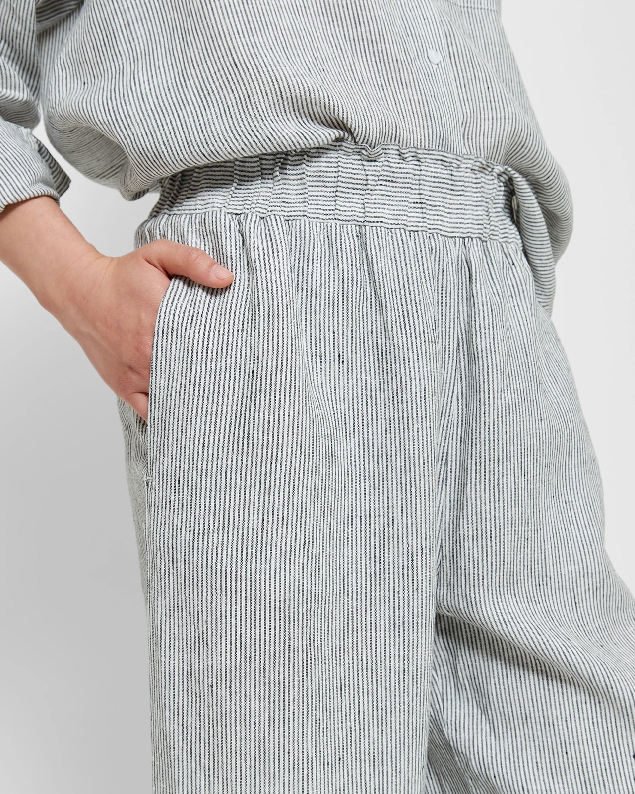 220_68619855_5+2724B7