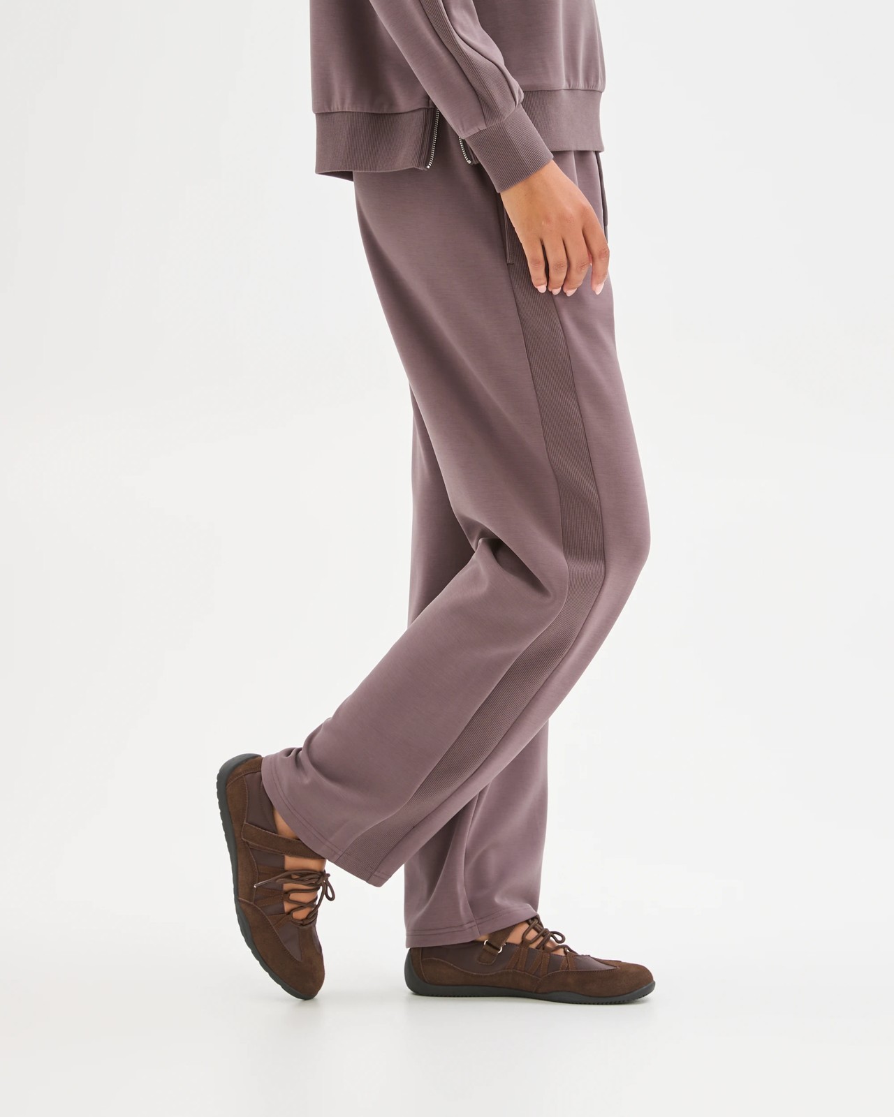 Movement Wide Leg Knit Panel Pants - Plum 4 of 5