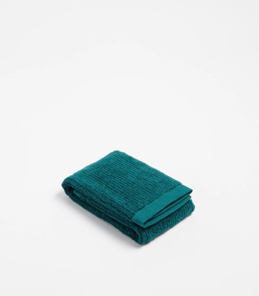 Classic Ribbed Hand Towel