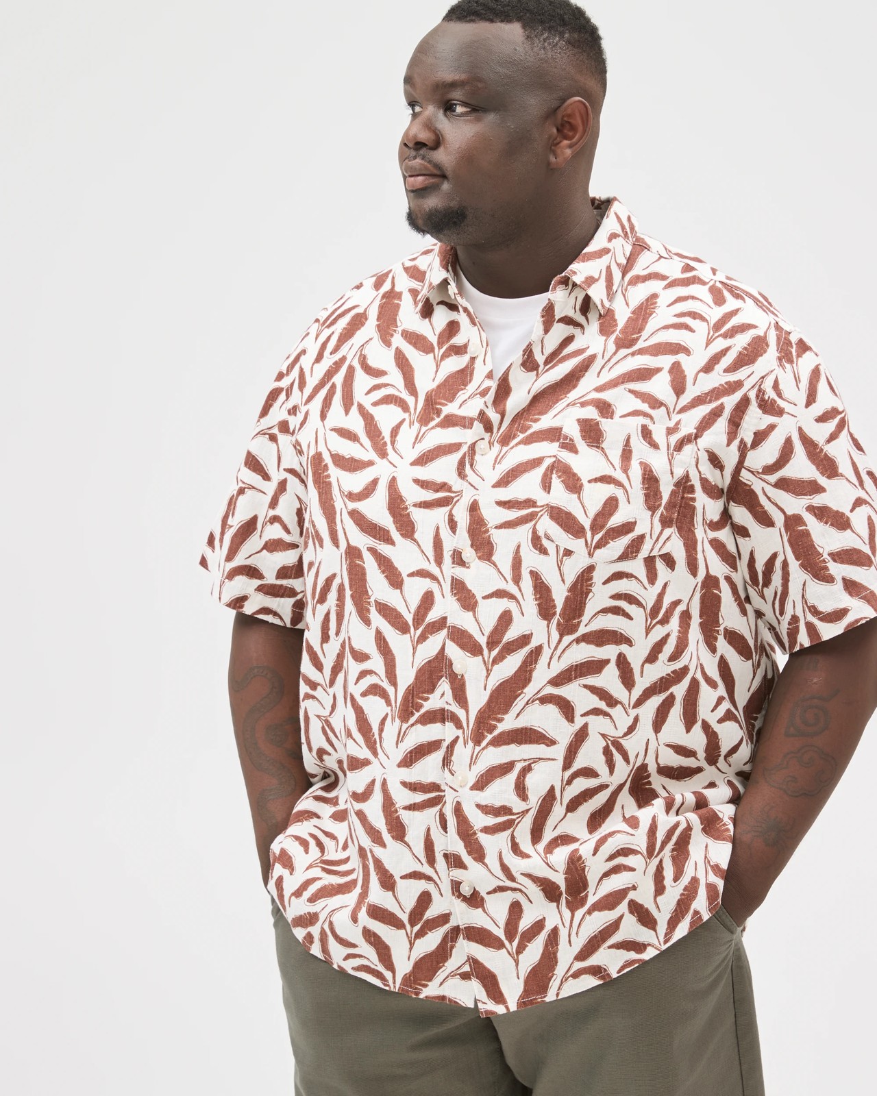 Plus Size European Linen Blend Short Sleeve Shirt 5 of 5